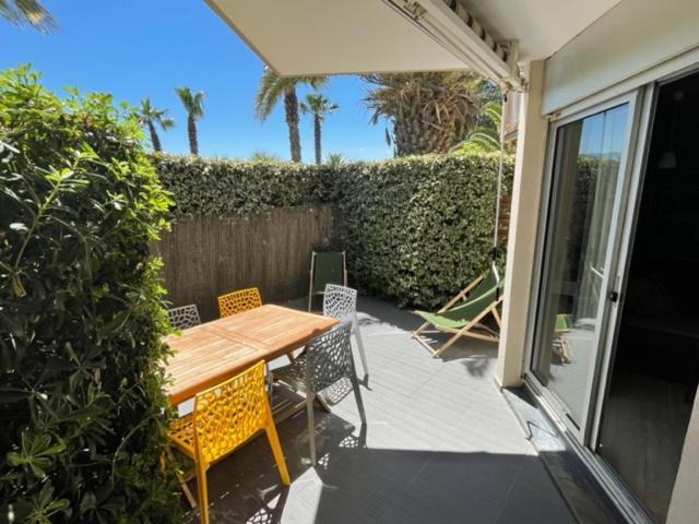 דירות סן סיפריאן Rez De Jardin + Terrasse Piscine Et Acces Direct Plage מראה חיצוני תמונה